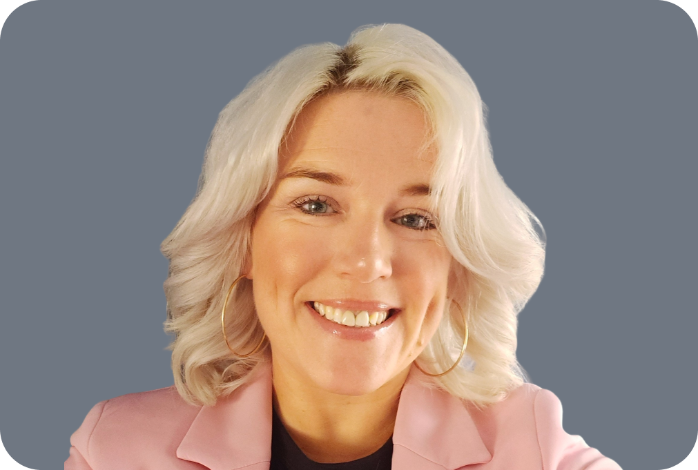 Emma Plummer - Headshot
